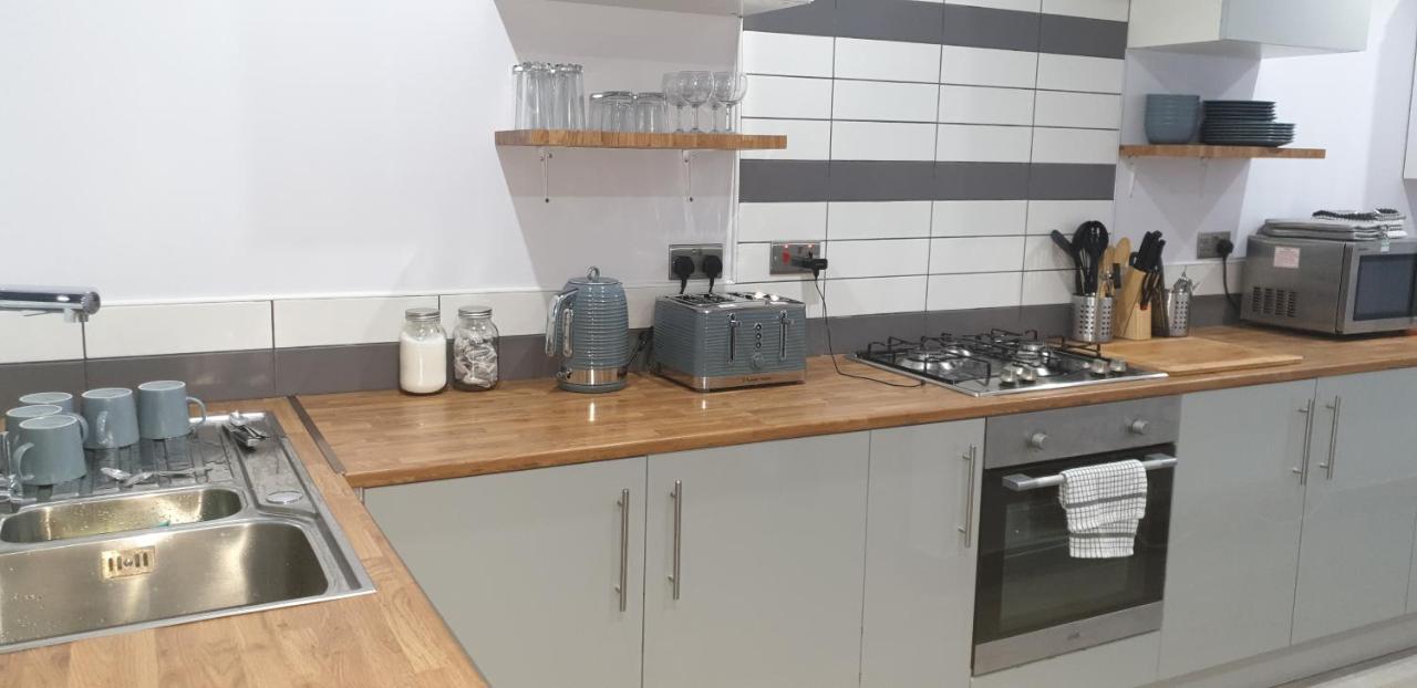 Homestay In Birmingham Sleeps 8 - Free Parking & Wifi Exteriér fotografie