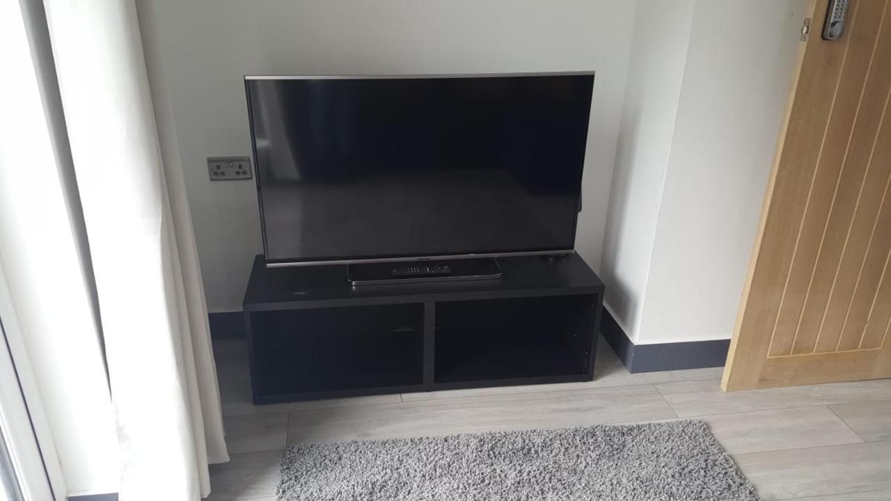 Homestay In Birmingham Sleeps 8 - Free Parking & Wifi Exteriér fotografie
