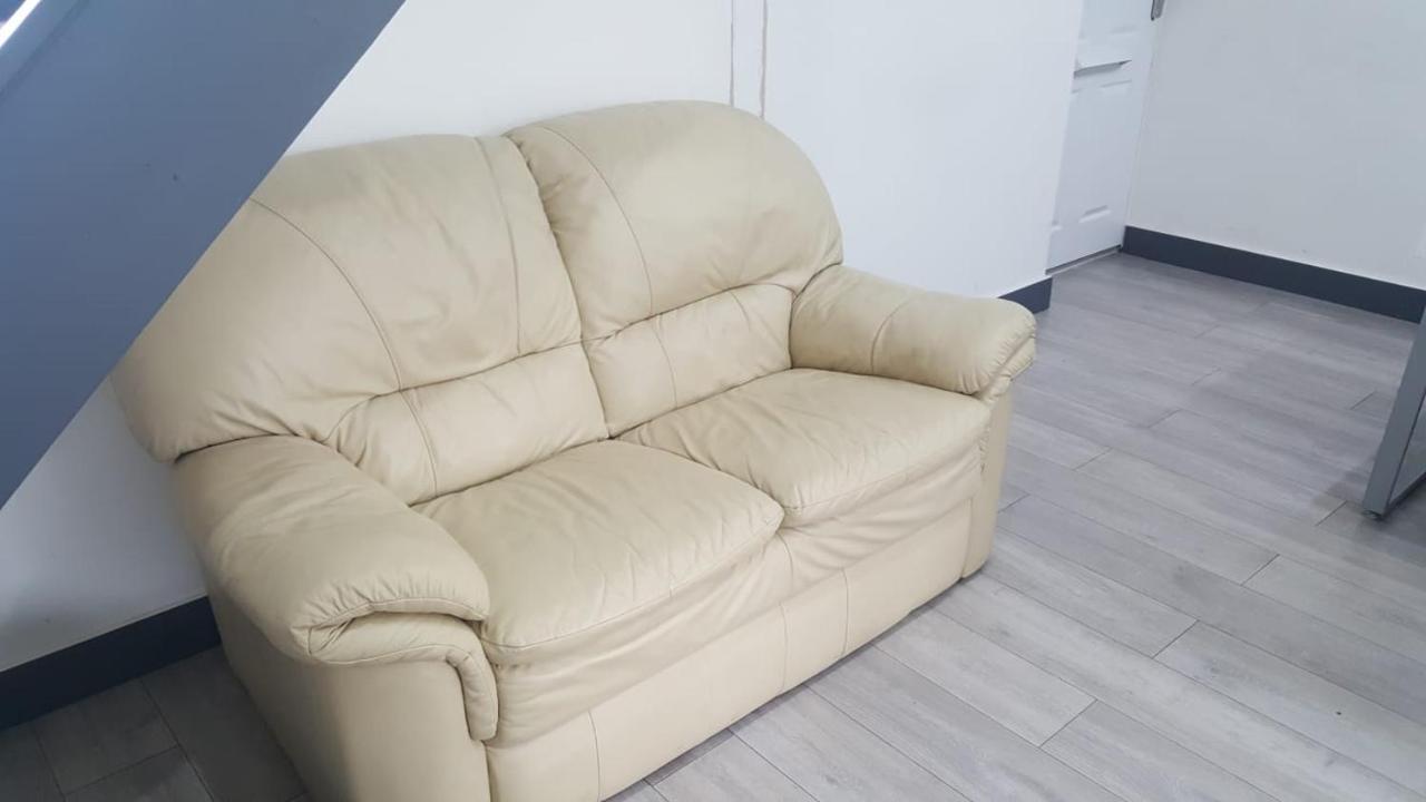 Homestay In Birmingham Sleeps 8 - Free Parking & Wifi Exteriér fotografie